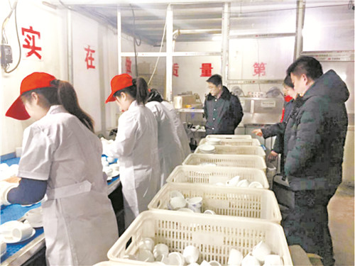 濮陽市開展餐飲具消毒服務監督檢查 餐飲器具集中消毒服務